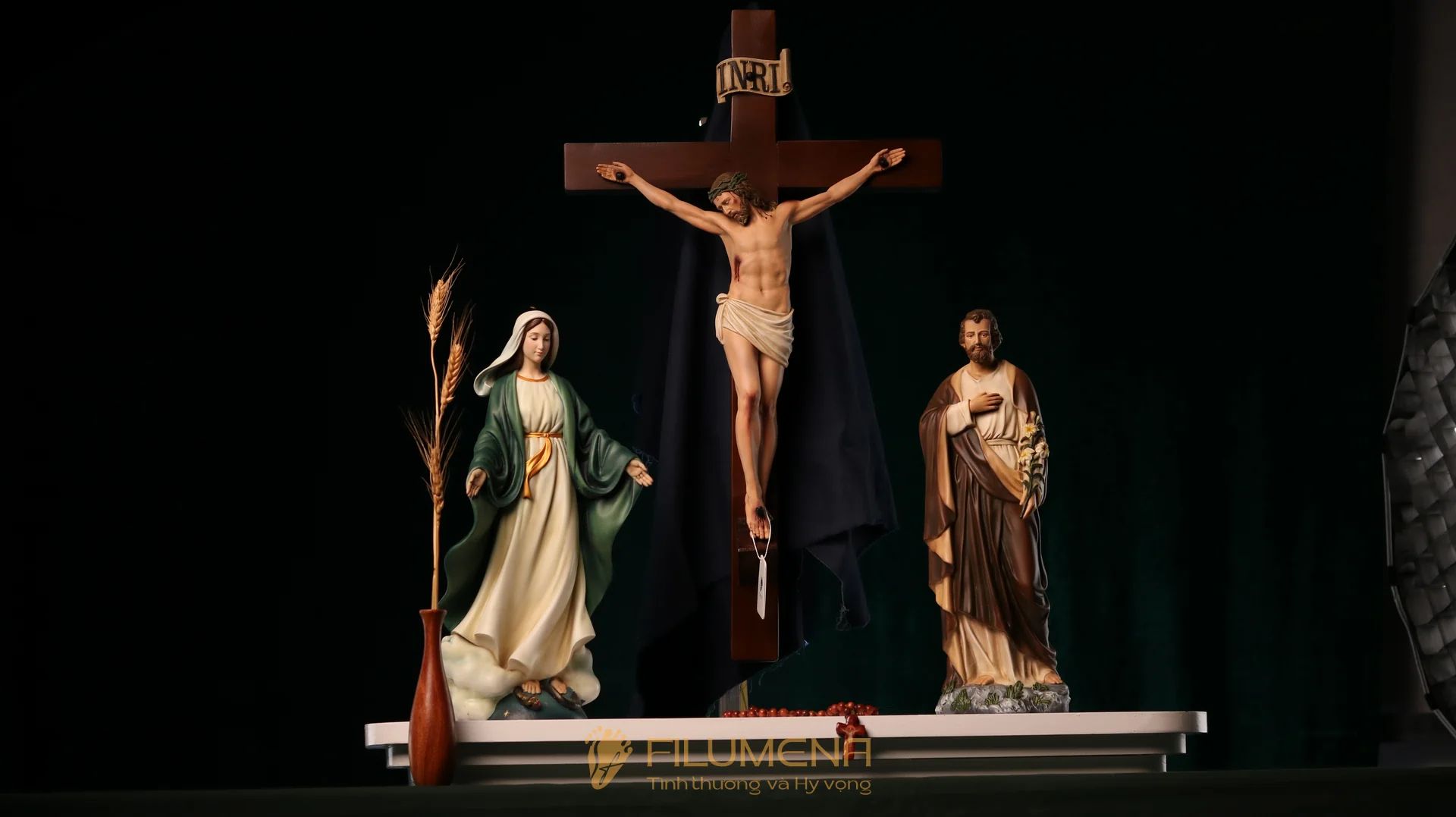 Bàn thờ Thiên Chúa bằng gỗ 1 kệ 3 tầng mã BT3