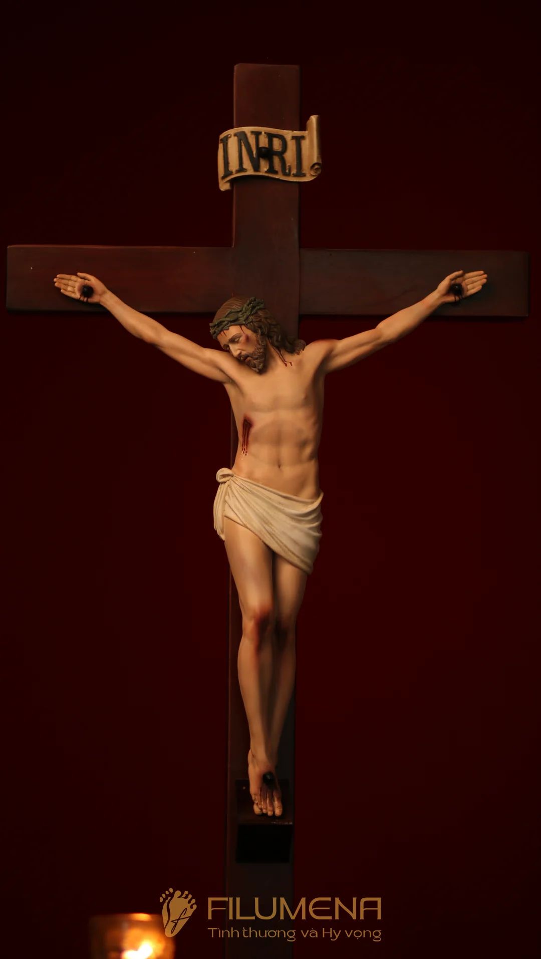 Tượng Chúa chịu nạn cao 40 cm bằng bột đá - Thánh giá gỗ quế
