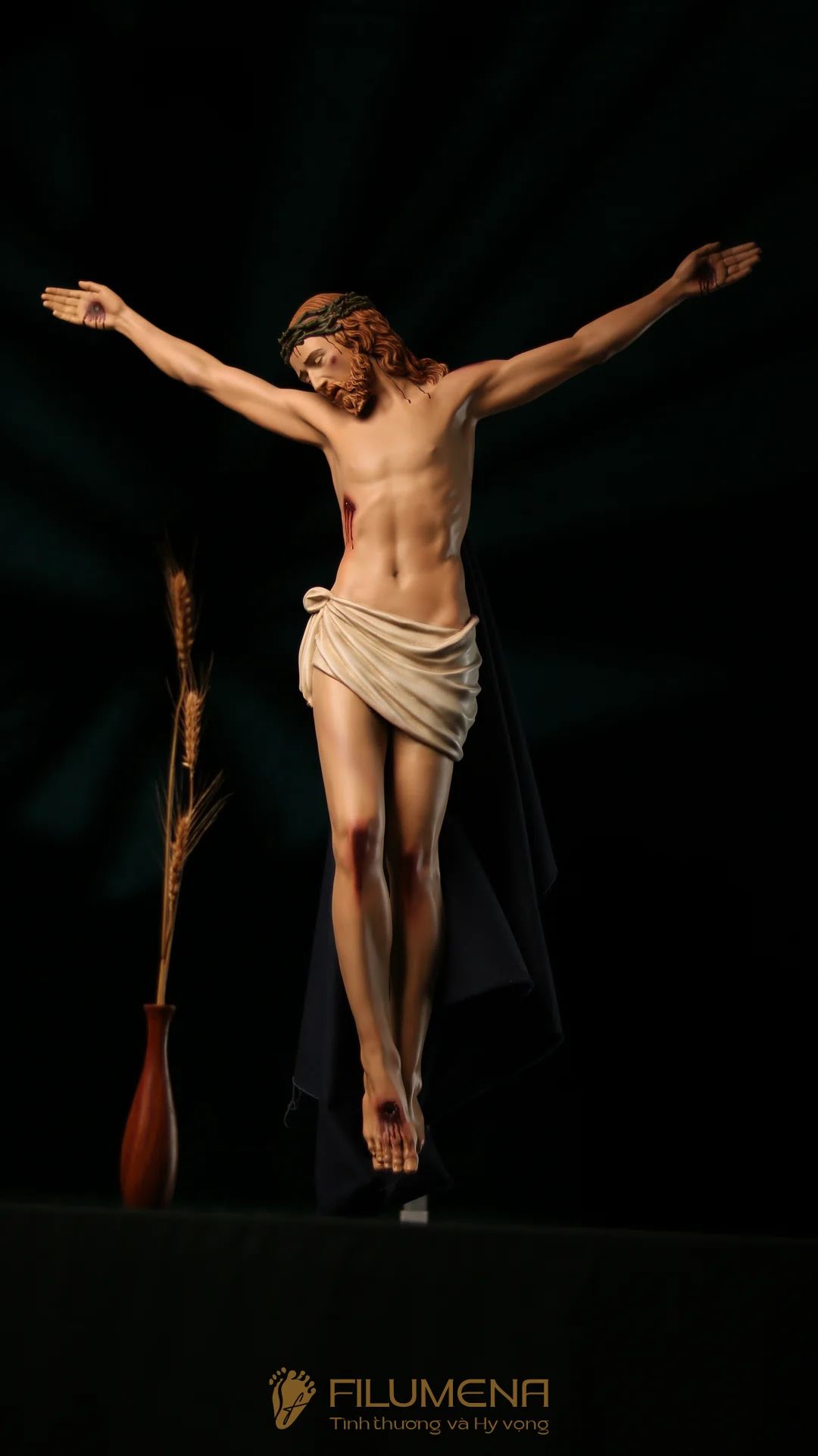 Tượng Chúa chịu nạn cao 80 cm bằng đá tái tạo