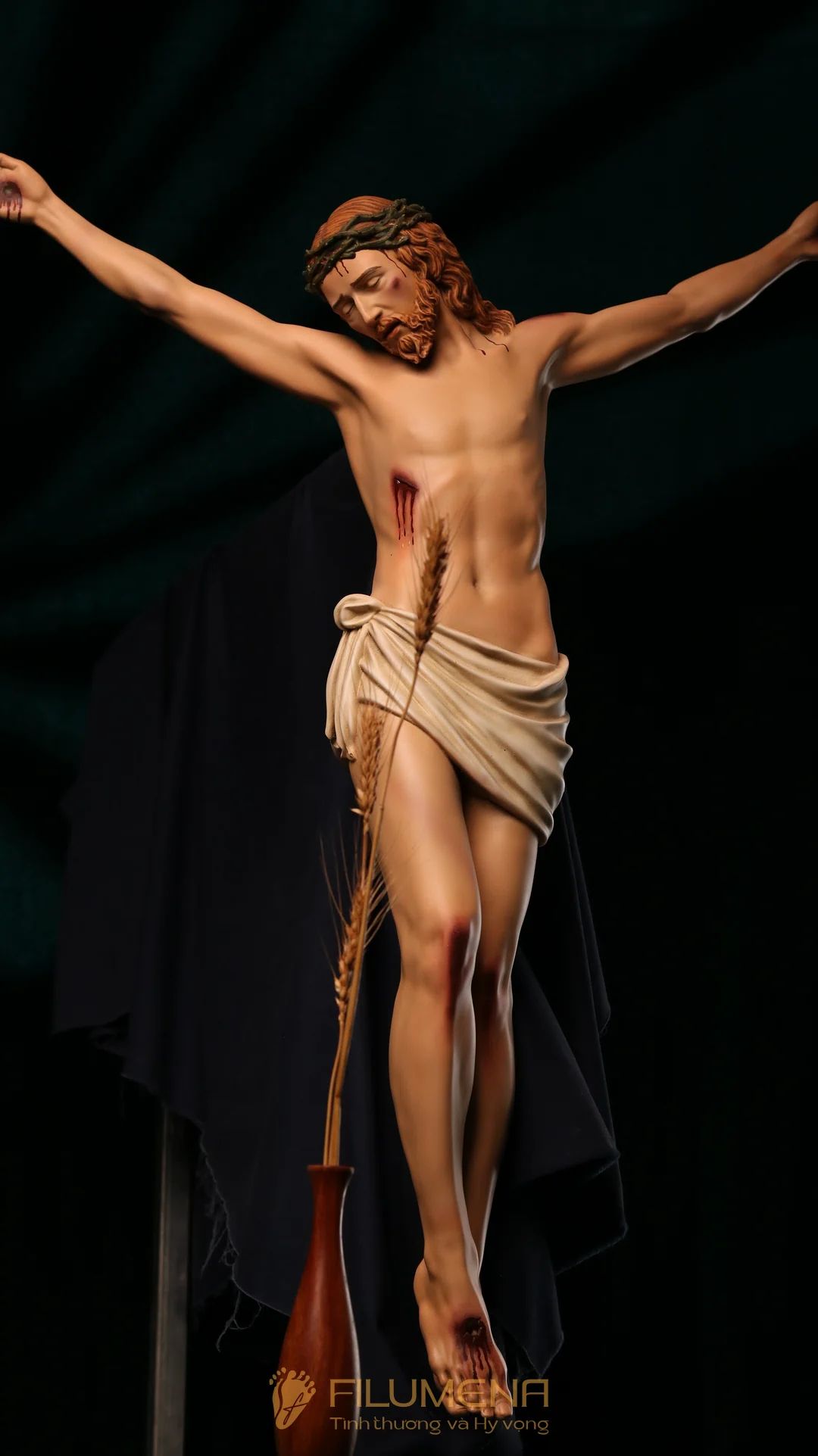 Tượng Chúa chịu nạn cao 80 cm bằng đá tái tạo