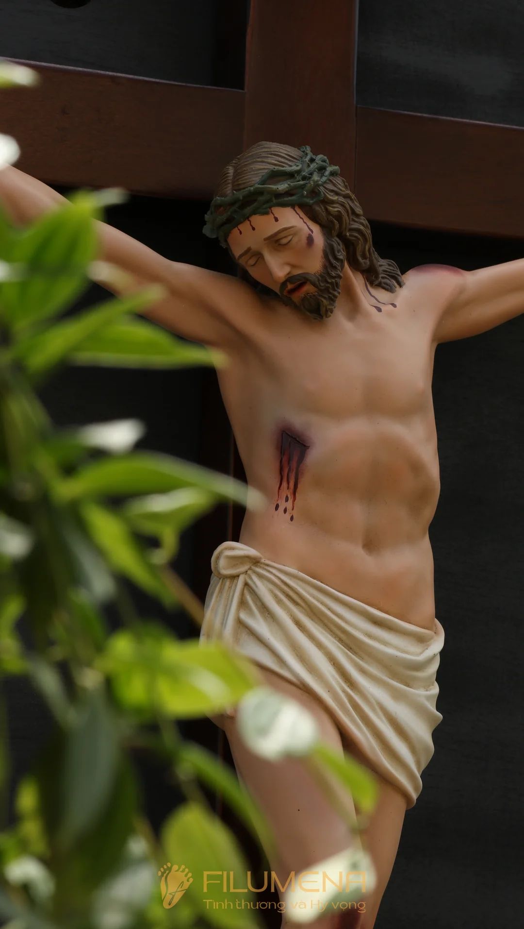 Tượng Chúa chịu nạn cao 50 cm bằng bột đá - Thánh giá gỗ