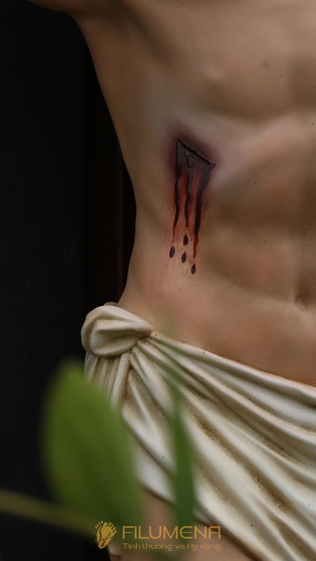 Tượng Chúa chịu nạn cao 50 cm bằng bột đá - Thánh giá gỗ