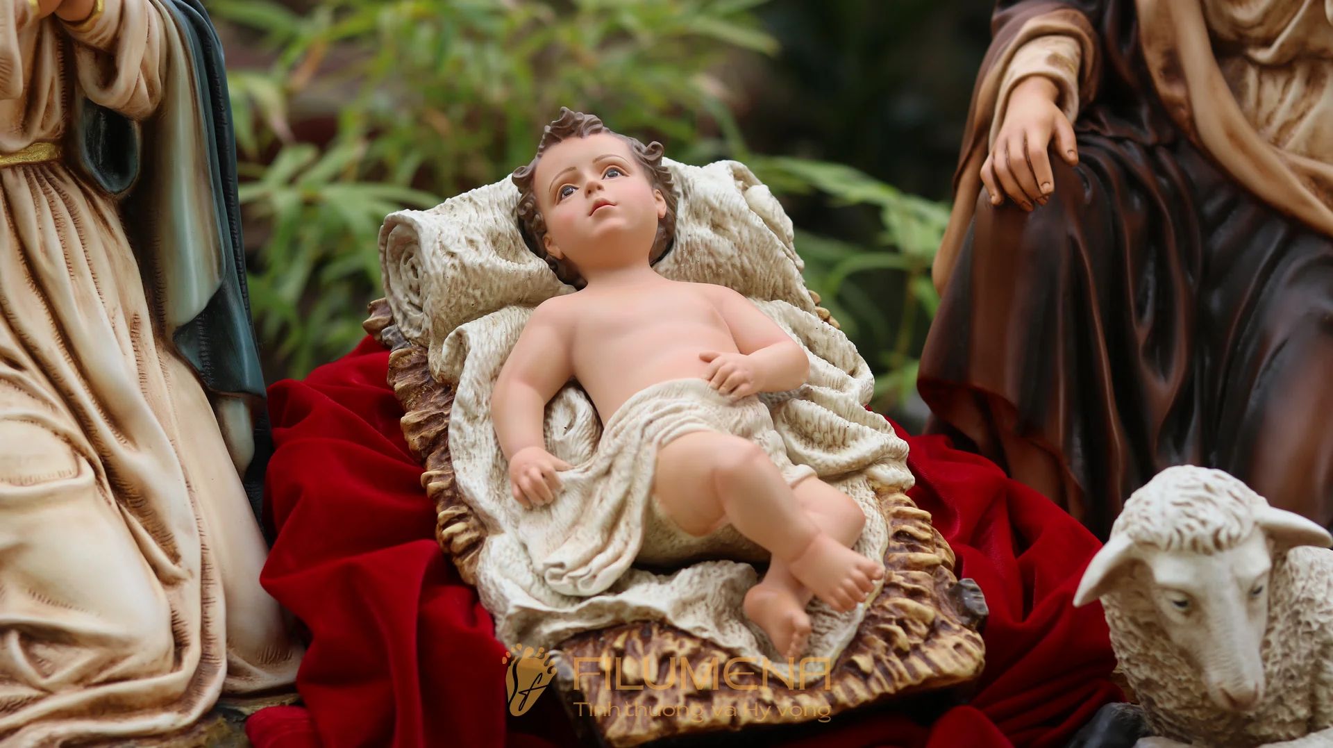 Bộ tượng Giáng sinh 50 cm 3 nhân vật tông màu sáng cổ điển