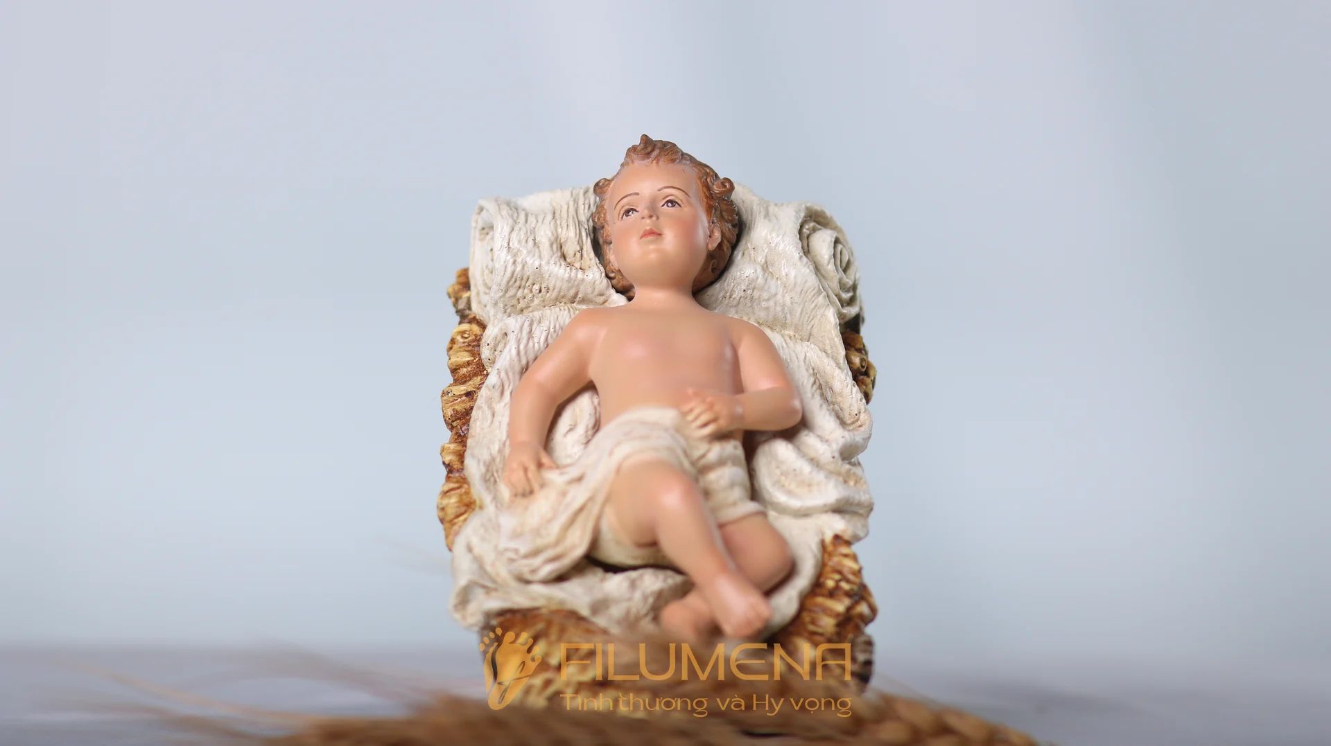 Bộ tượng Giáng sinh 20 cm 5 nhân vật tông màu sáng cổ điển