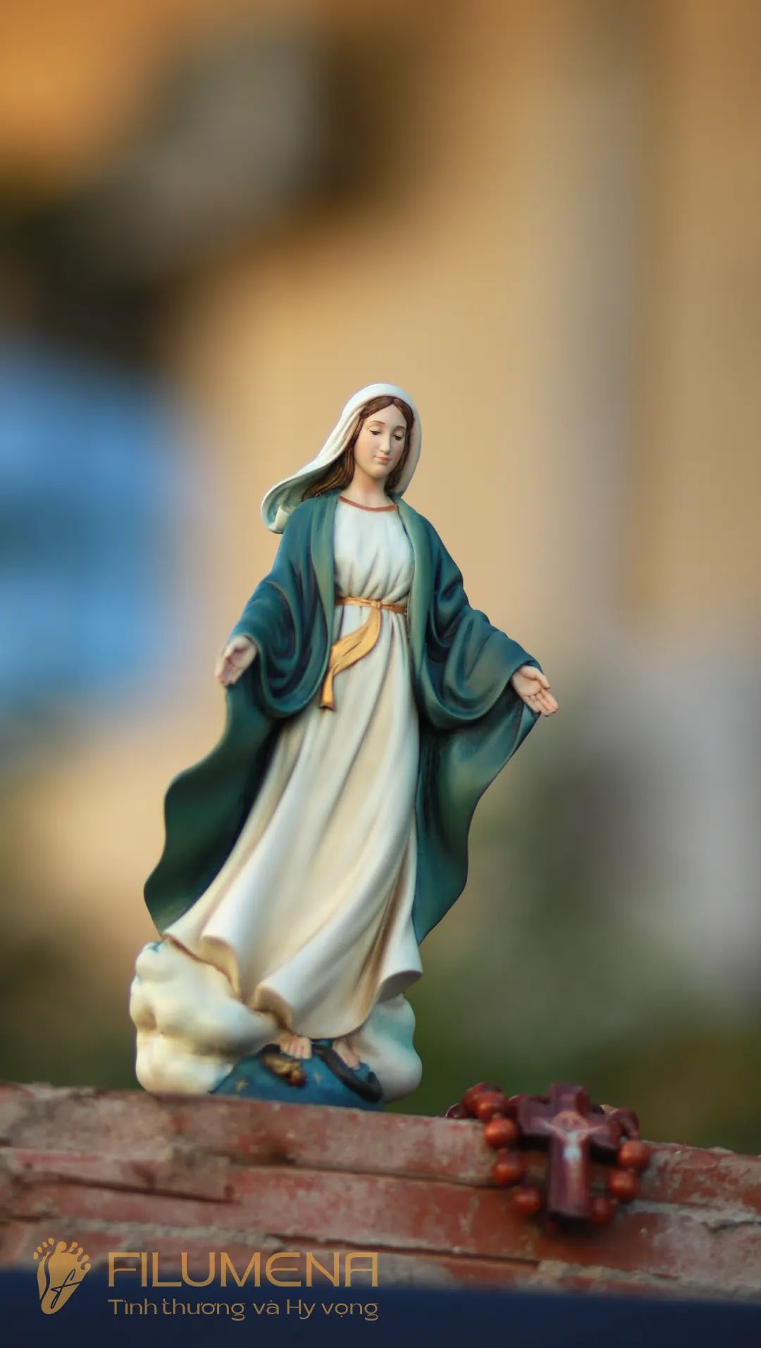 Tượng Đức Mẹ Ban Ơn cao 15 cm, 20 cm màu xanh ô-liu M2
