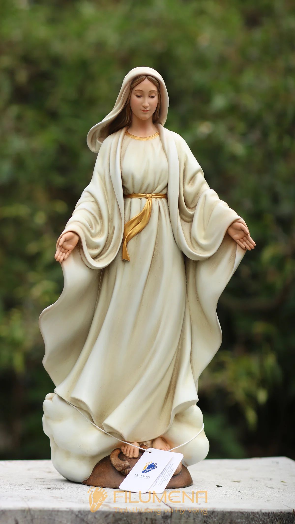 Tượng Đức Mẹ Ban Ơn cao 30 cm, 40 cm màu trắng ngà M3