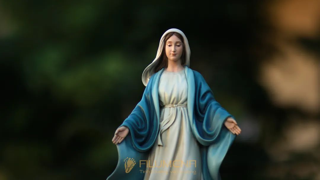 name tại VN. Tượng Công giáo Filumena là tượng của Tình thương và Hy vọng. Bản quyền các tác phẩm tượng Công giáo thuộc về Filumena Art, Cộng hòa Pháp. Filumena sáng tác và sản xuất nhiều mẫu tượng Công giáo khác như 