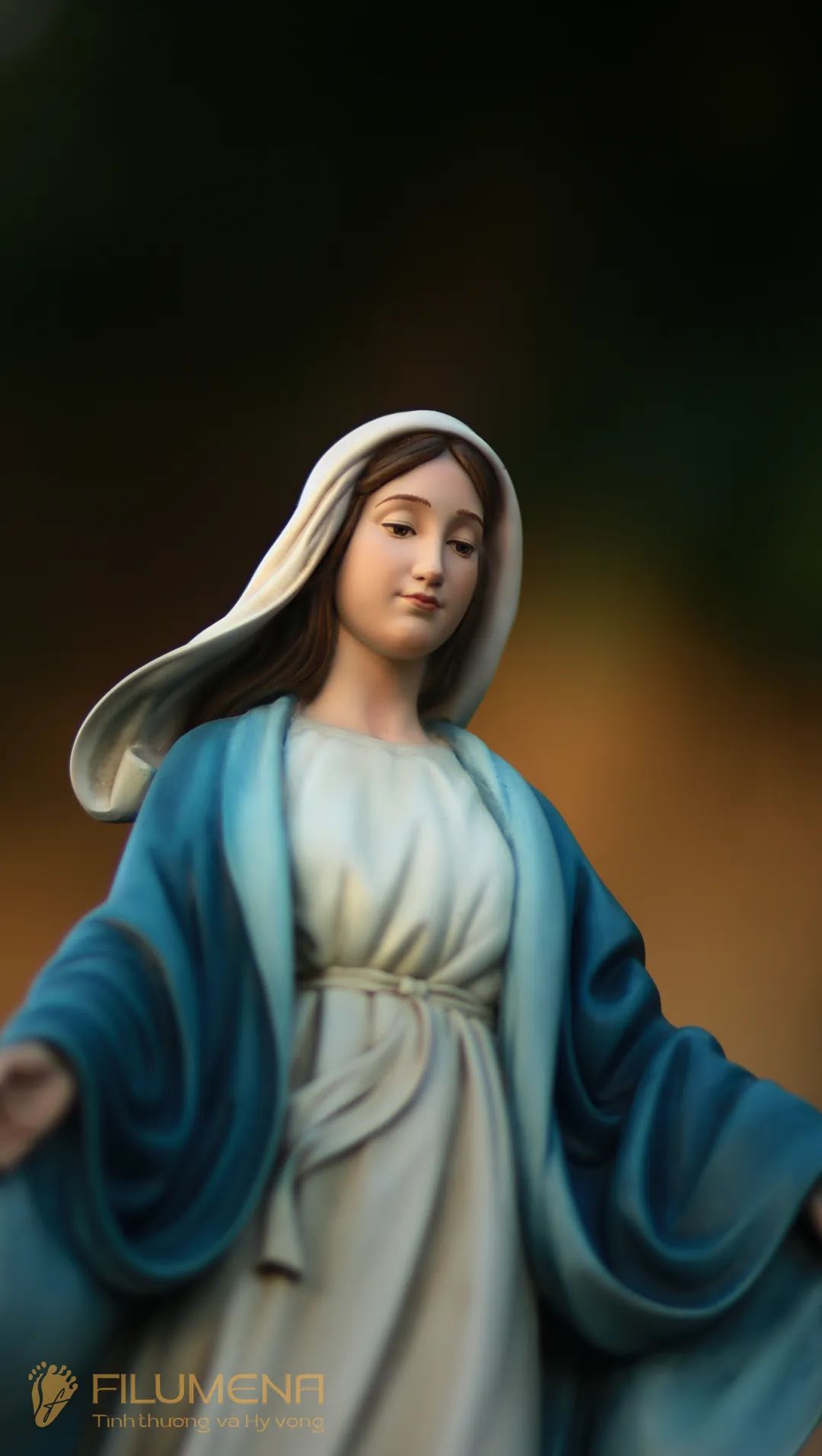 Tượng Đức Mẹ Ban Ơn cao 30 cm, 40 cm màu xanh da trời M1