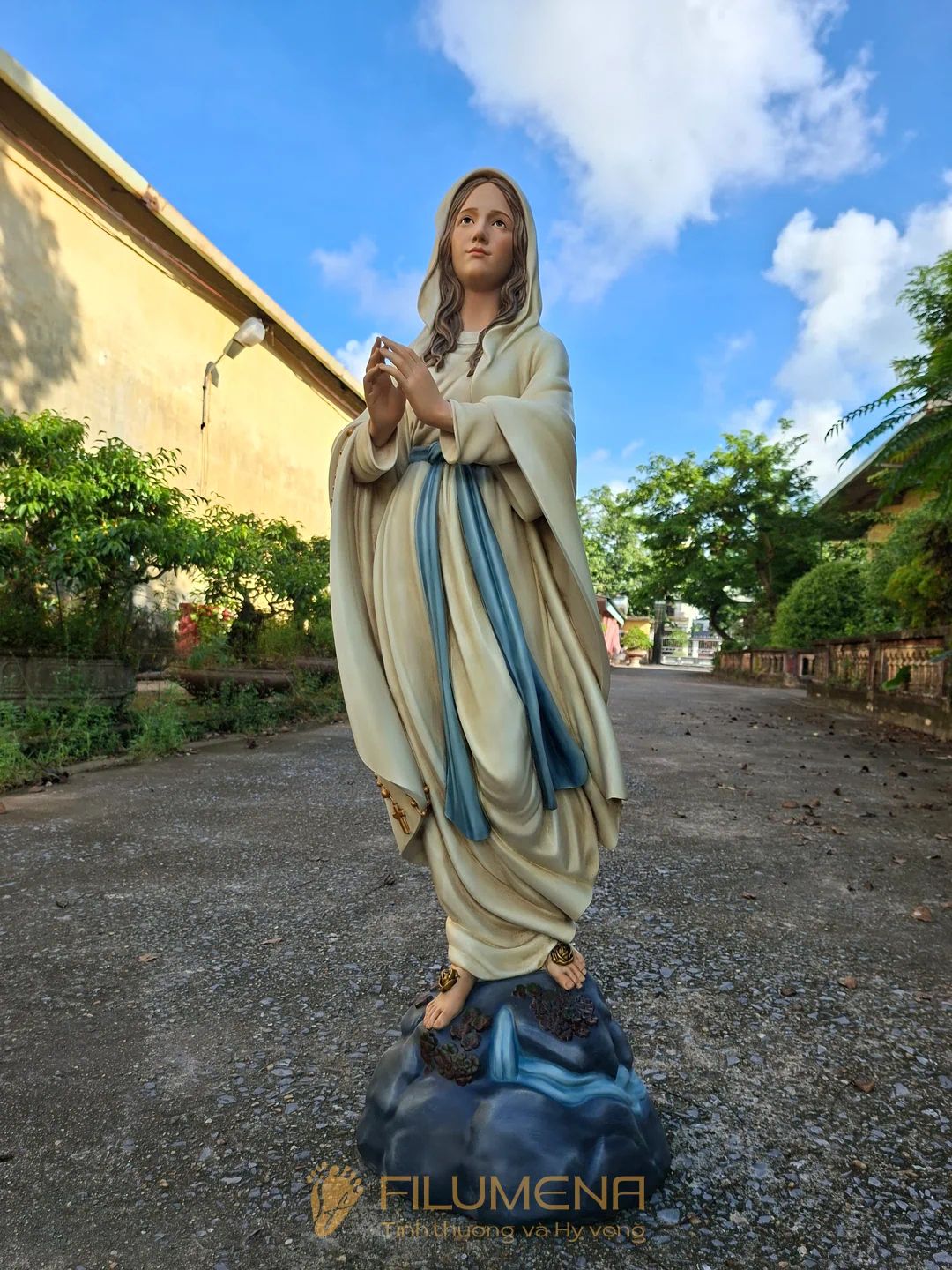 Tượng Đức Mẹ Lộ Đức cao 110 cm màu trắng