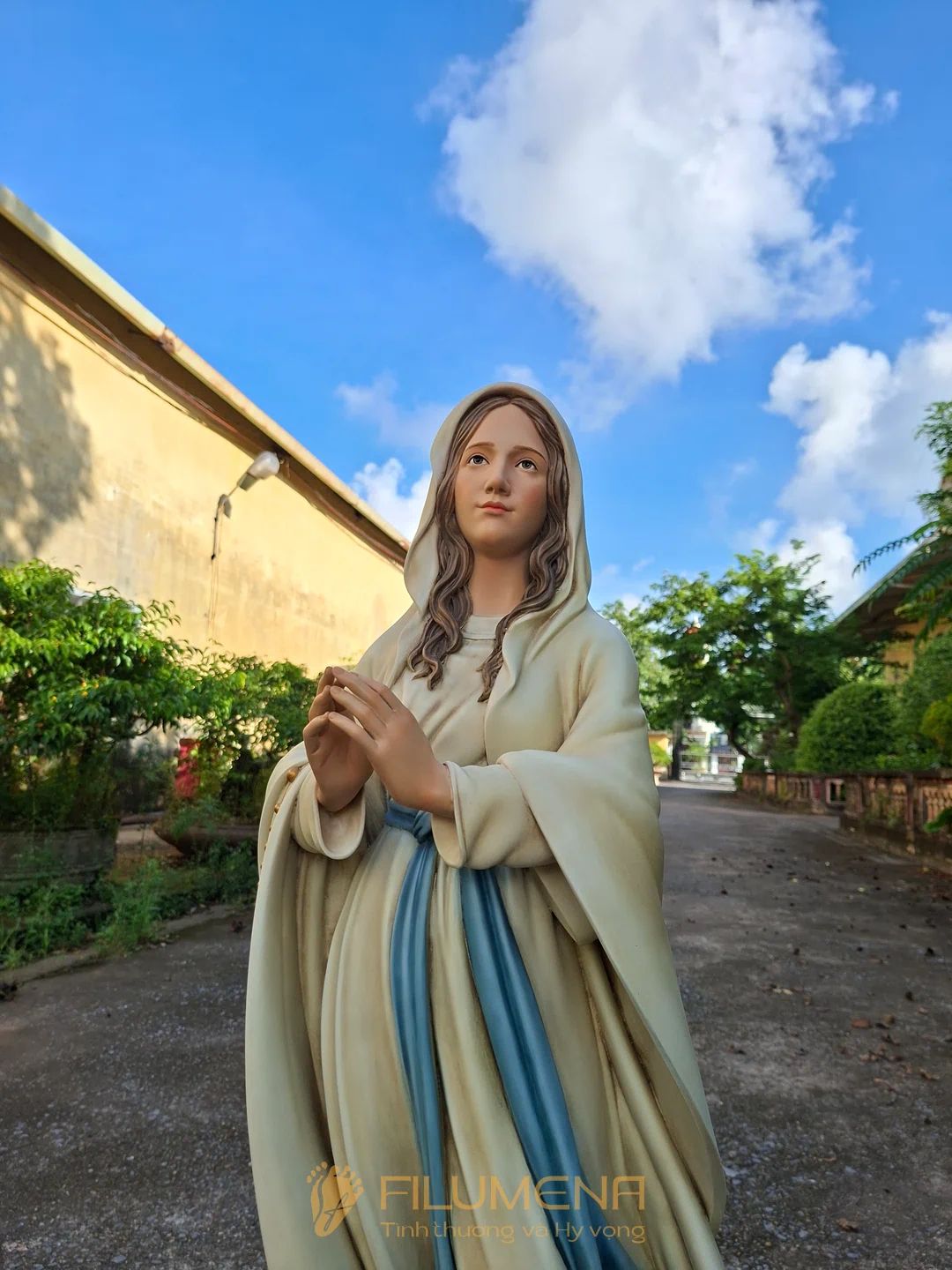 Tượng Đức Mẹ Lộ Đức cao 110 cm màu trắng