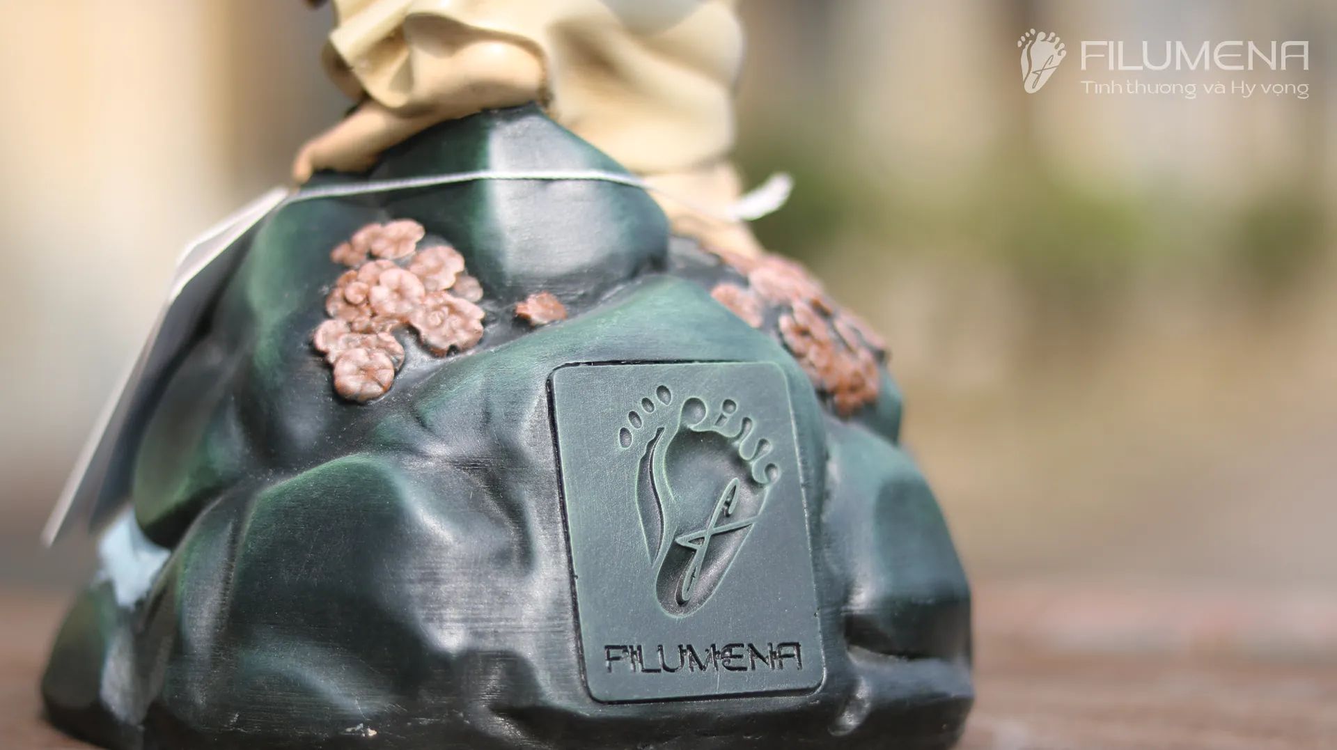 Tượng Đức Mẹ Lộ Đức cao 60 cm vẽ màu thủ công mã M2