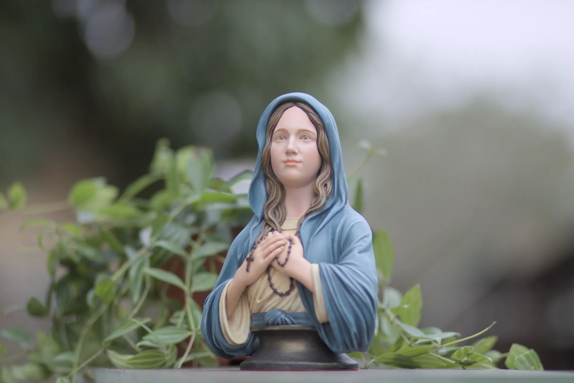 name tại VN. Tượng Công giáo Filumena là tượng của Tình thương và Hy vọng. Bản quyền các tác phẩm tượng Công giáo thuộc về Filumena Art, Cộng hòa Pháp. Filumena sáng tác và sản xuất nhiều mẫu tượng Công giáo khác như 