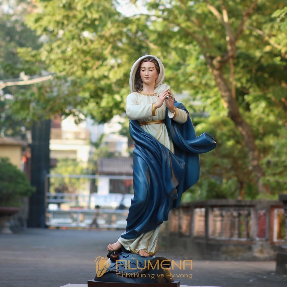 Tượng Đức Mẹ Vô Nhiễm Nguyên Tội cao 120 cm màu xanh trắng