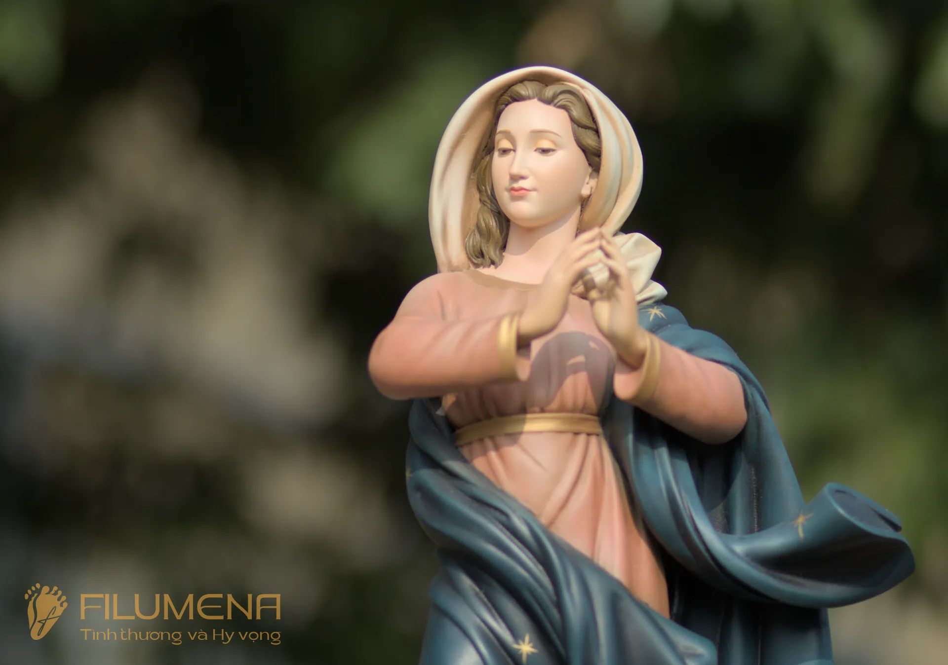 Tượng Đức Mẹ Vô Nhiễm Nguyên Tội cao 60 cm mã màu M2 bằng bột đá