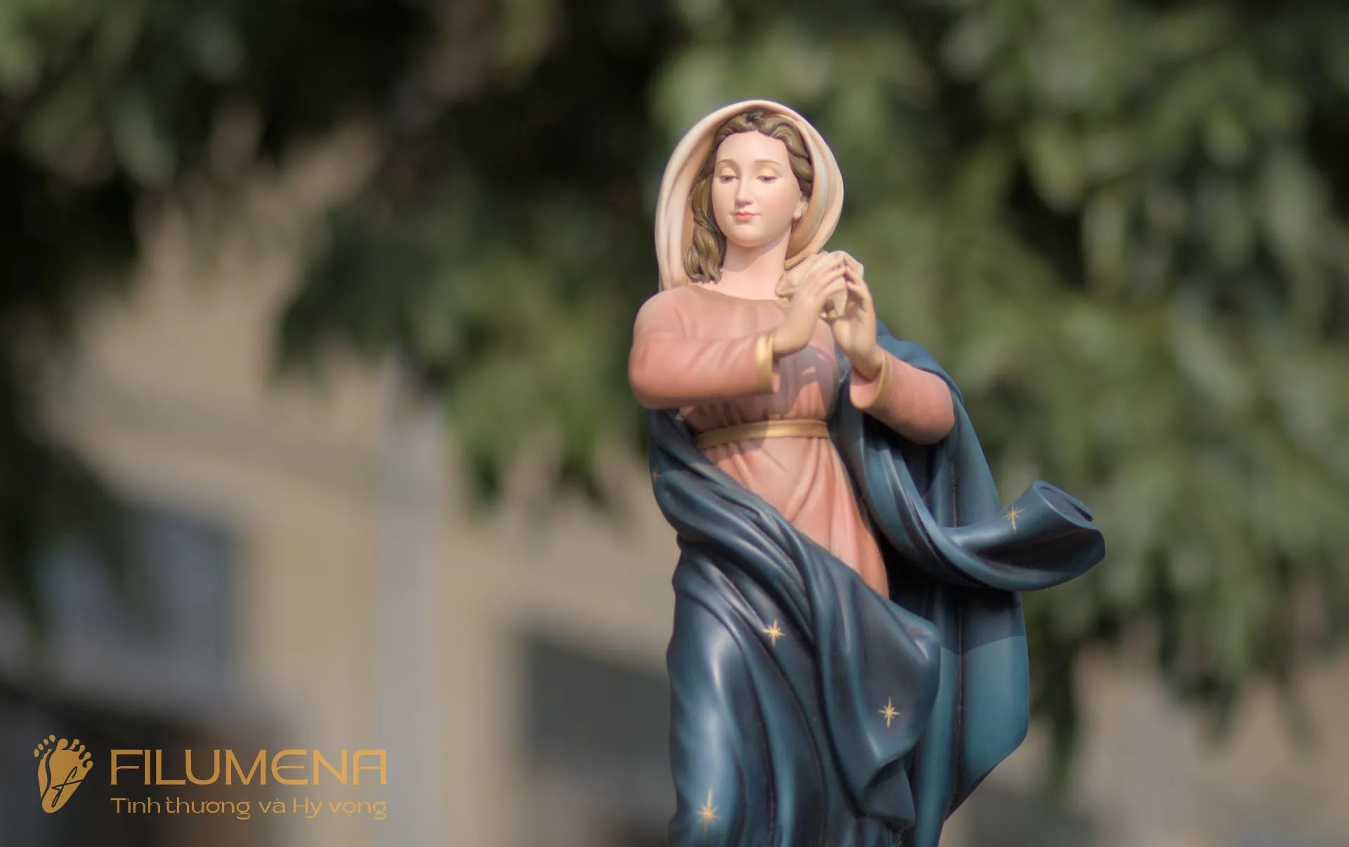 Tượng Đức Mẹ Vô Nhiễm Nguyên Tội cao 60 cm mã màu M2 bằng bột đá