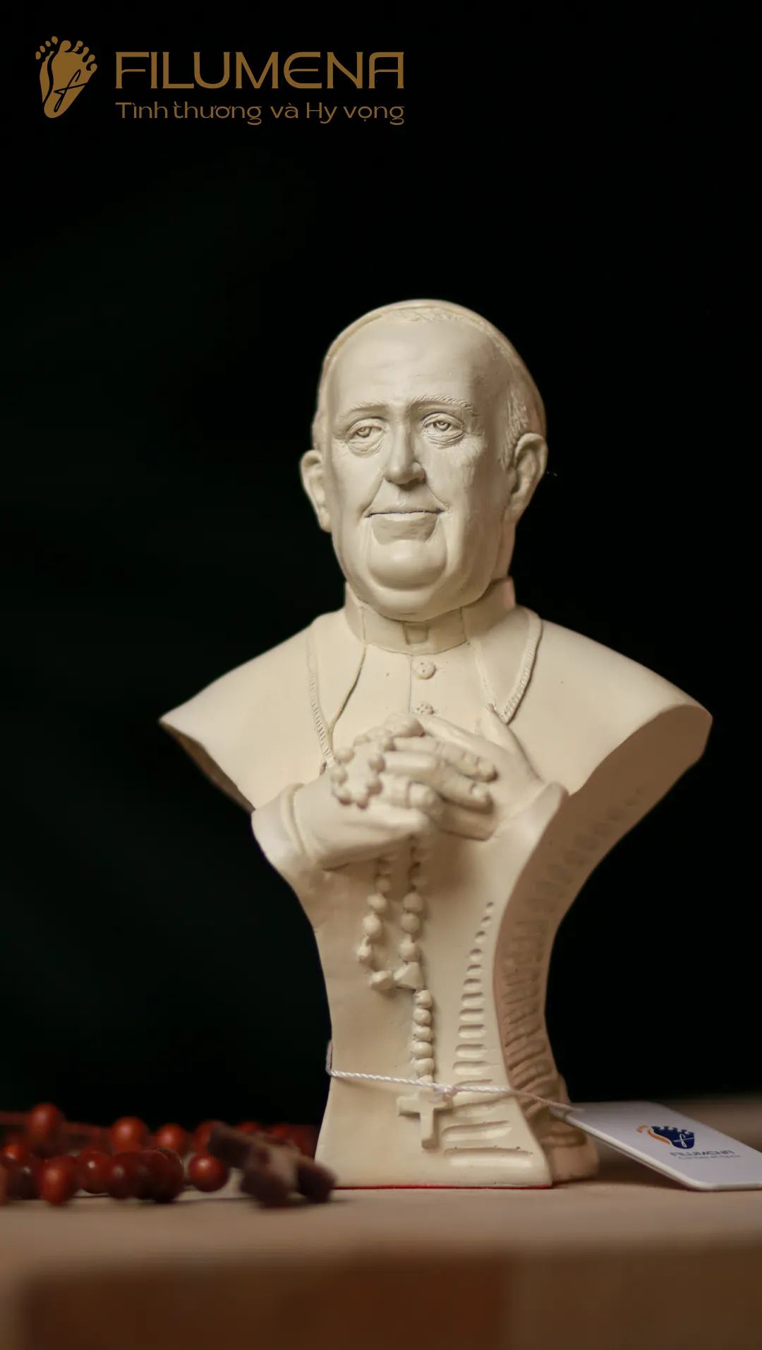 Tượng Đức Thánh Cha Phanxicô, cao 20 cm, màu M1