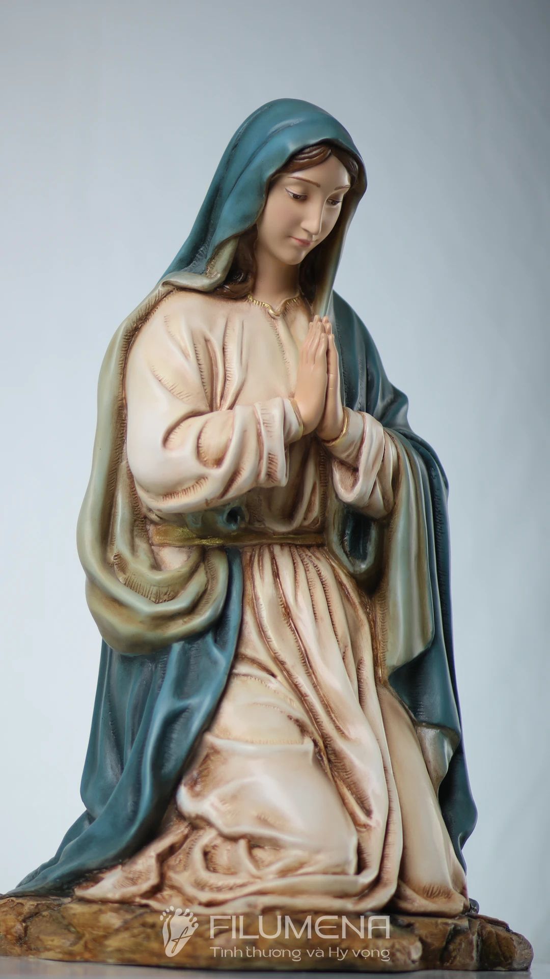 Bộ tượng Giáng sinh 50 cm 5 nhân vật tông màu sáng cổ điển