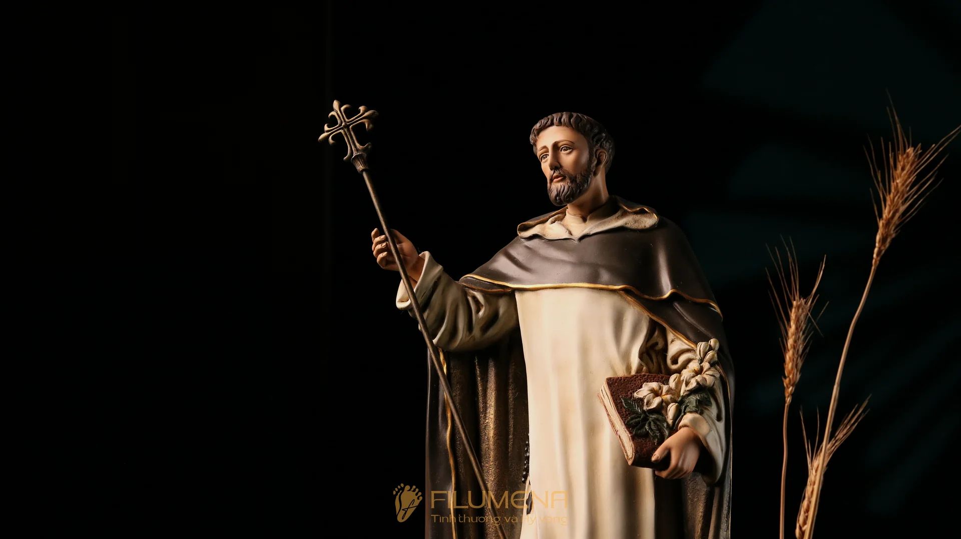 Tác phẩm có bản quyền thường minh bạch về mẫu gốc, tác giả, quy trình sáng tác và tiêu chuẩn chất lượng.