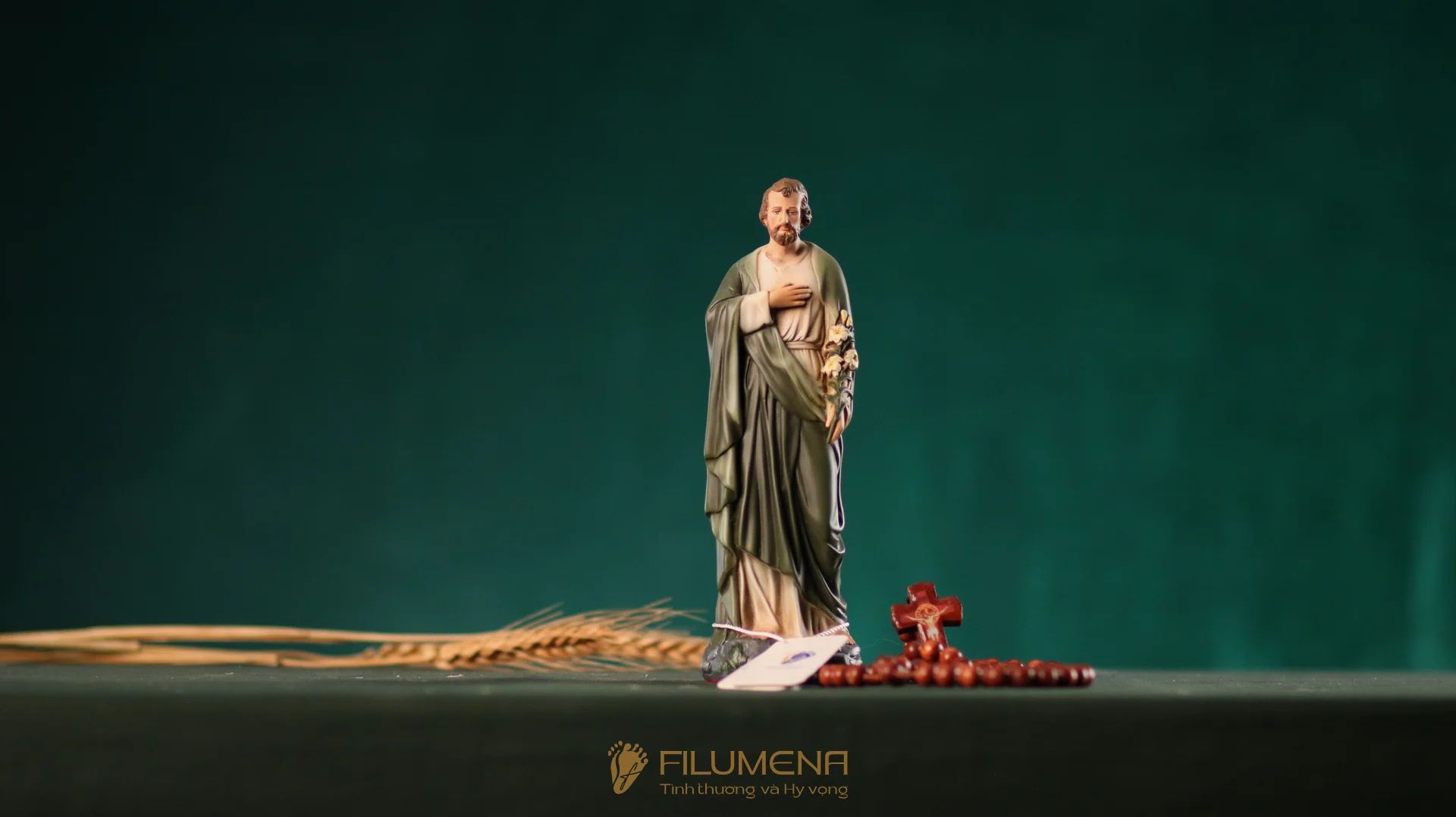 Tượng Thánh Giuse Hoa Huệ 15 cm, 20 cm màu xanh ô-liu M2