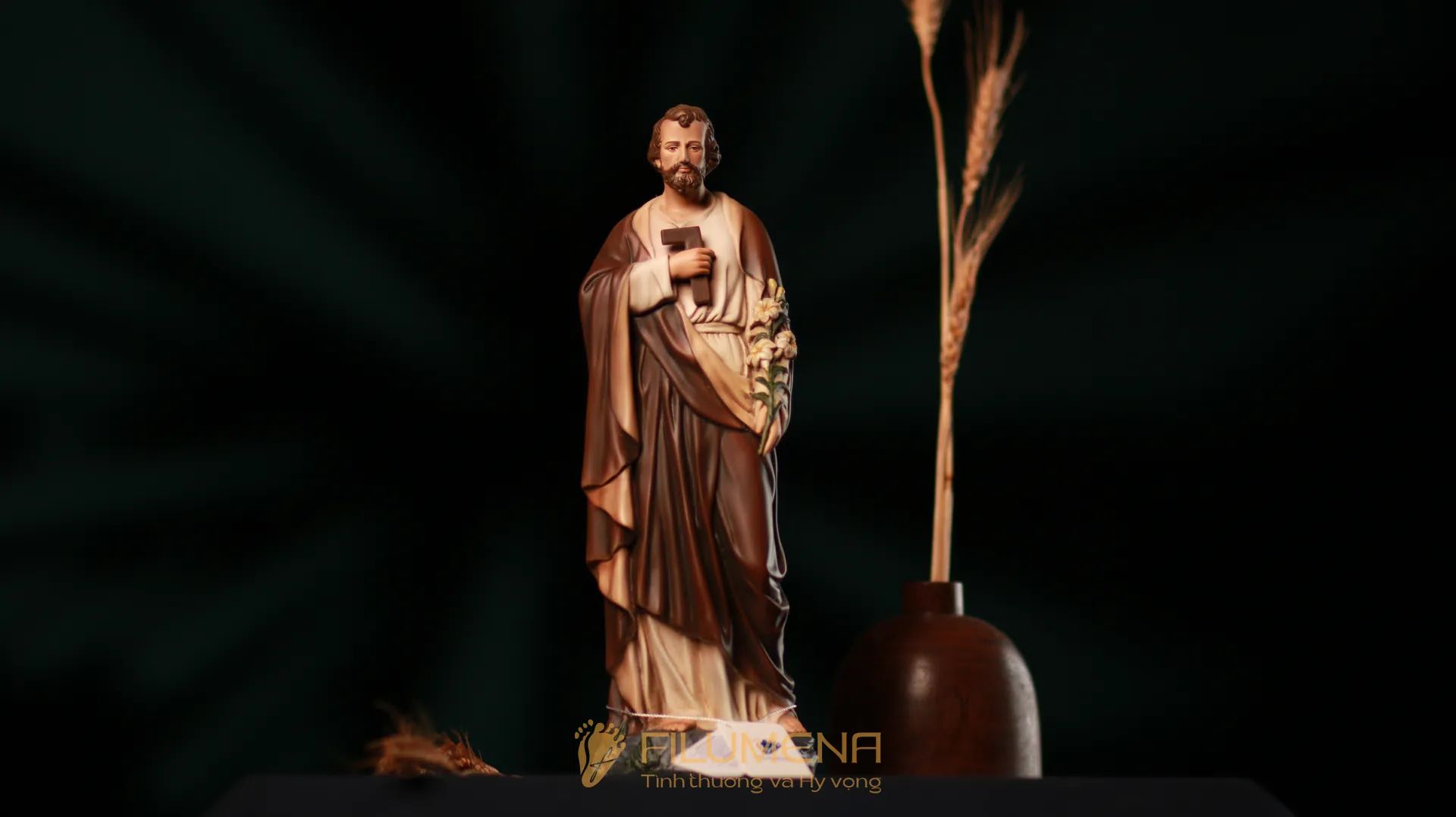 name tại VN. Tượng Công giáo Filumena là tượng của Tình thương và Hy vọng. Bản quyền các tác phẩm tượng Công giáo thuộc về Filumena Art, Cộng hòa Pháp. Filumena sáng tác và sản xuất nhiều mẫu tượng Công giáo khác như 